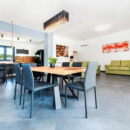 Sirene Villa *