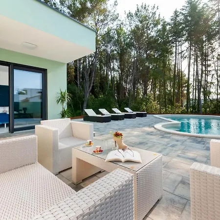 Sirene Villa