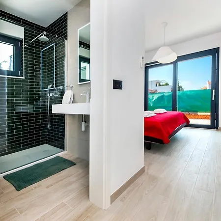 Sirene Villa *